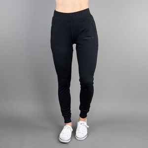 Alphalete Women’s Premium Joggers